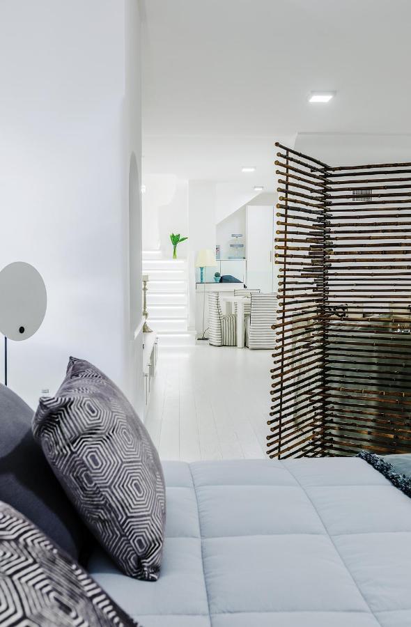 White Stylish Apartment 3 ヴィーコ・エクエンセ エクステリア 写真